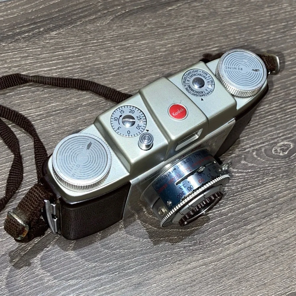 VINTAGE KODAK Pony 135 Model C Camera & Leather Case